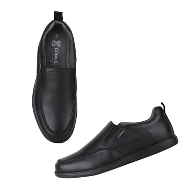 RED CHIEF Black Leather Casual Shoes for Men RC2216 001