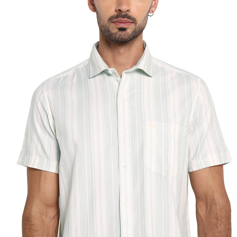 RED CHIEF White/Green Cotton Casual Shirt for Men 8120194 G0010